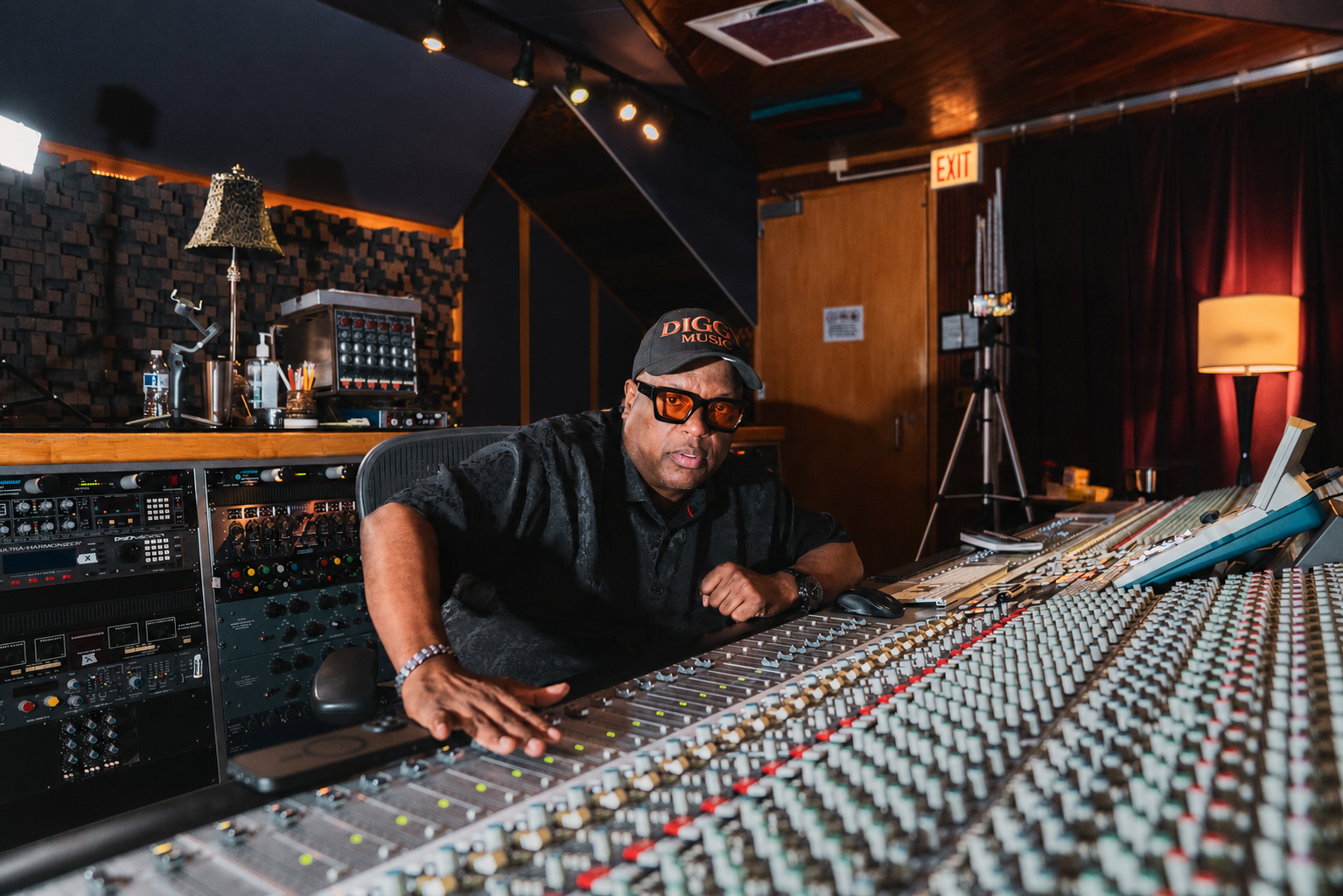 Rob Diggy Morrison at the mixing console in the studio